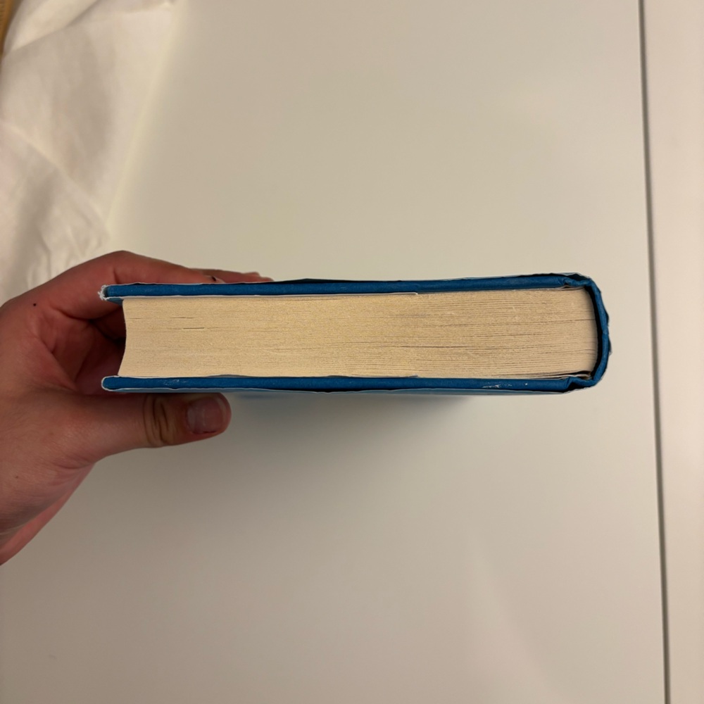 Wonder book by R.J Palacio - Picture 6 of 7